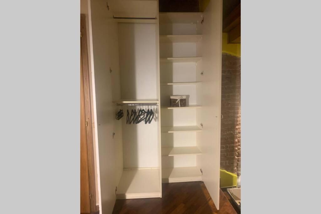 Da Mari2 - Adorable Studio - Cir 017029 Cni00115 Apartment Brescia Bagian luar foto